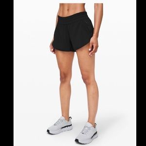 NWT Lululemon tracker short V 4”